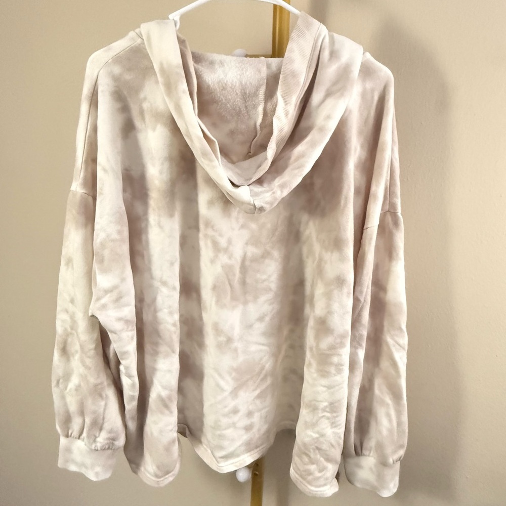 Disney Beige Tie-Dye Oversized Hoodie Pink Mickey Detail Size 3X - Picture 9 of 10